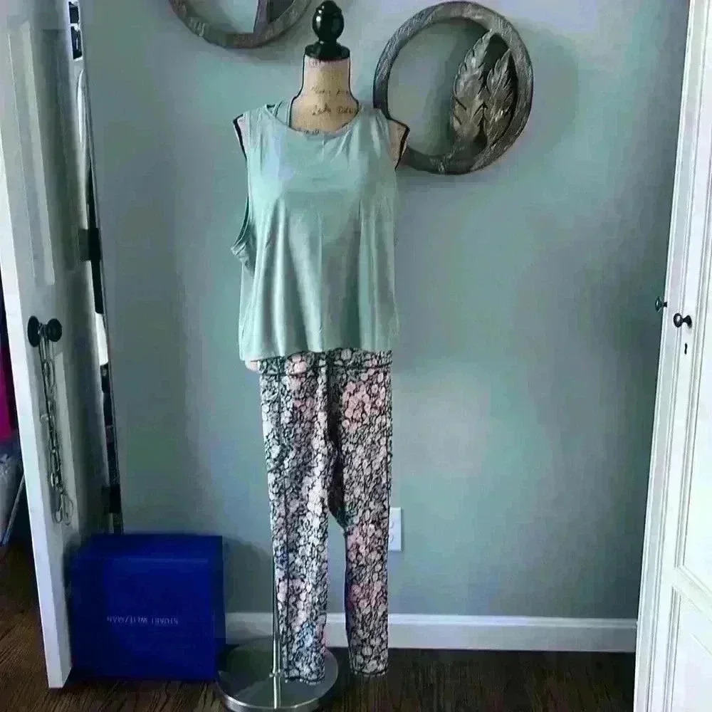 Gap Fit sports bra and tank top